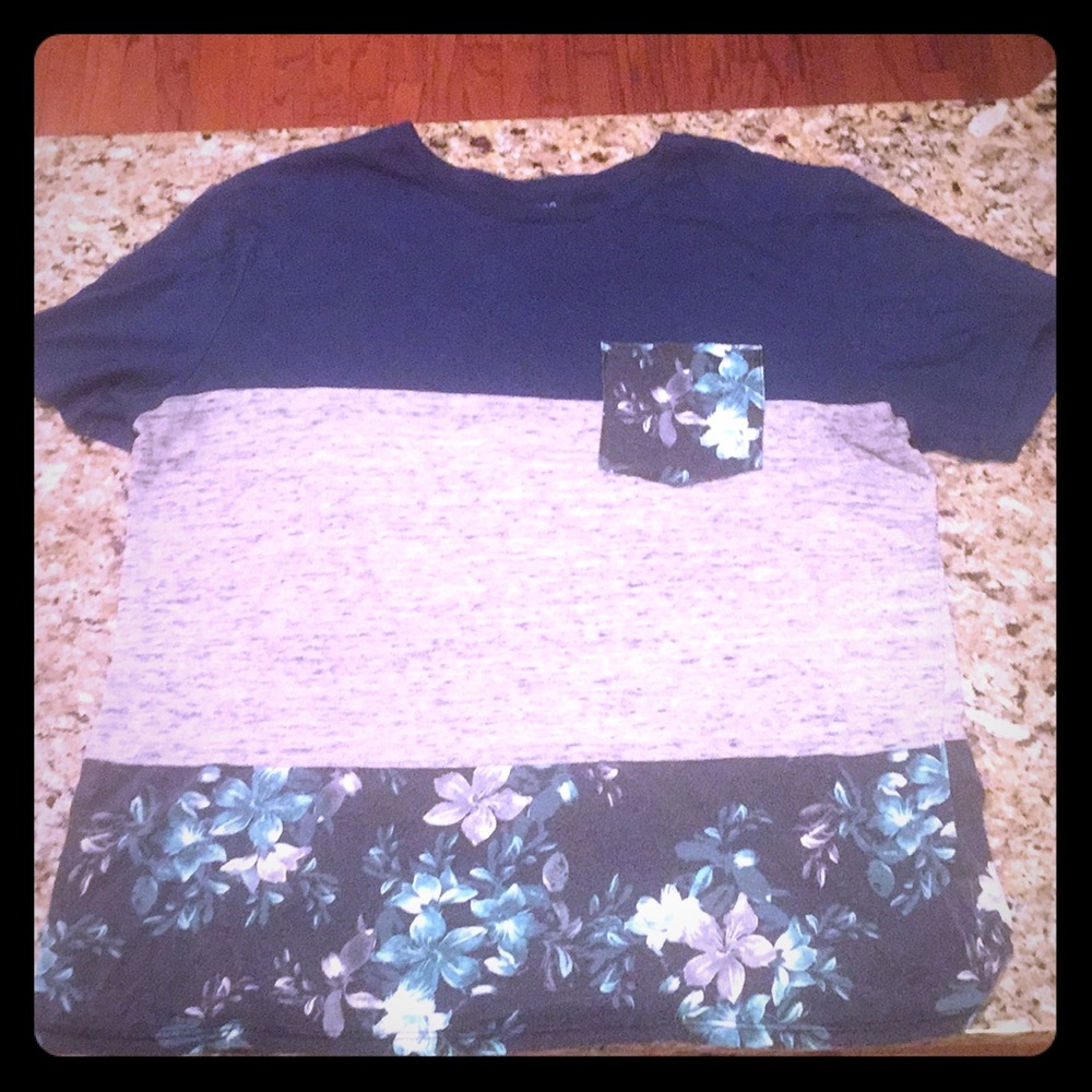 BDG T-shirt